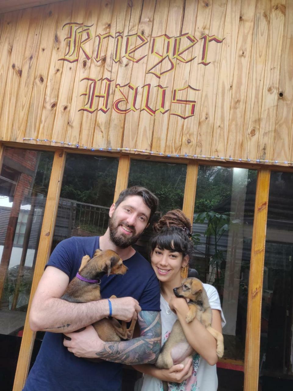 Krieger Haus Vandrarhem Puerto Iguazú Exteriör bild